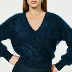 NEW J Crew Brushed Cashmere Cropped V-Neck Sweater in Navy Size XXS $168 Retail